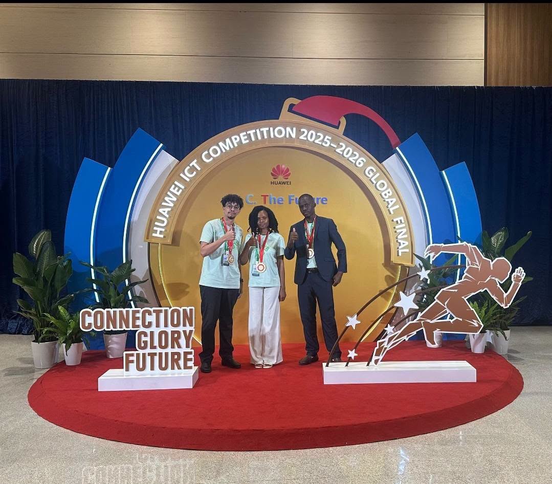 Estudantes Moçambicanos no Pódio da Huawei ICT Competition 2025-2026