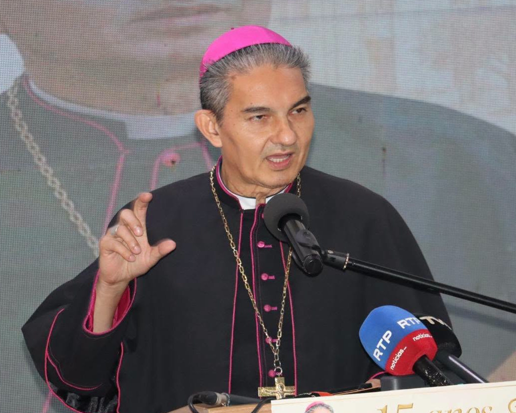 Na UP-Maputo: Dom João Carlos, Arcebispo de Maputo, Partilha Vida Pastoral em Aula Aberta